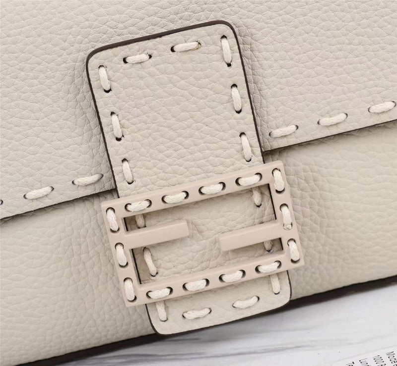 Ziva's Charm handbag – back view (Standard Size)