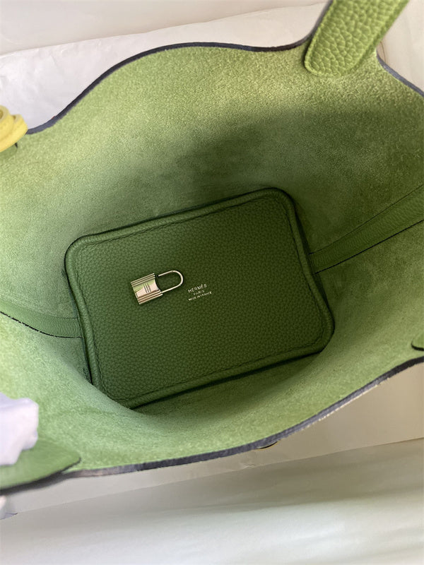Sophisticated bag women's premium everyday handbag