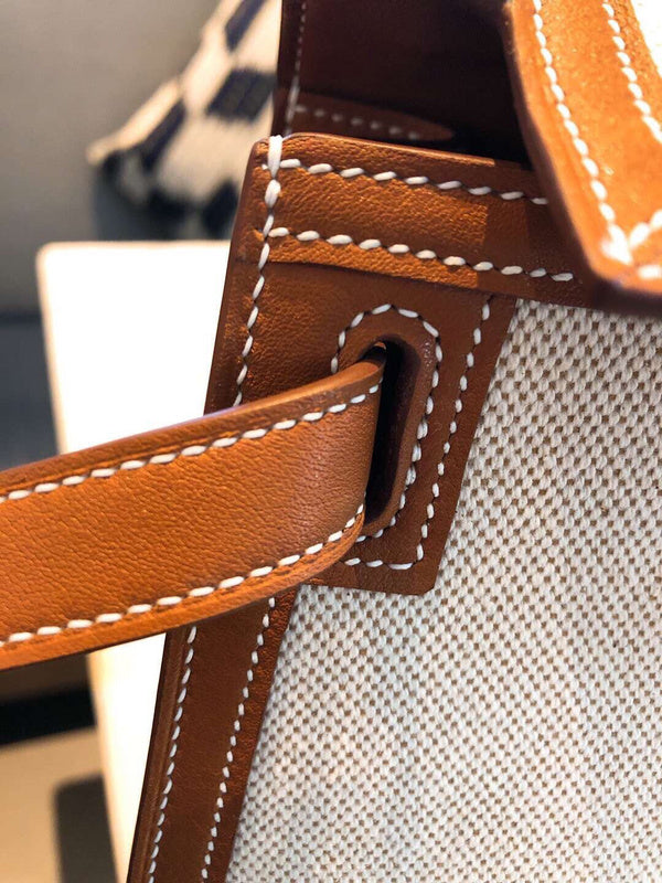 Timeless handbag styled for everyday wear
