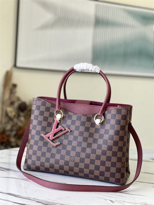  contemporary handbag styled with outfit 18