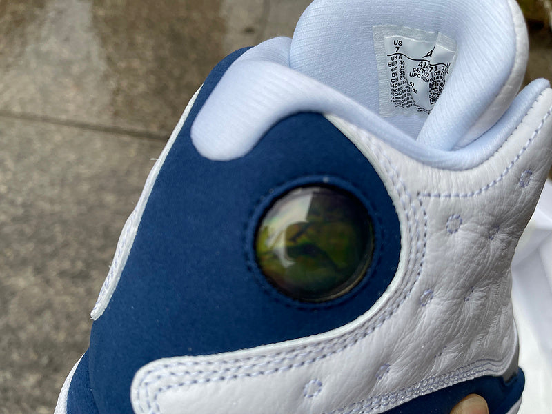 Nike Men's & Women's Luxury Lifestyle Trainers — Style 231 detail view
