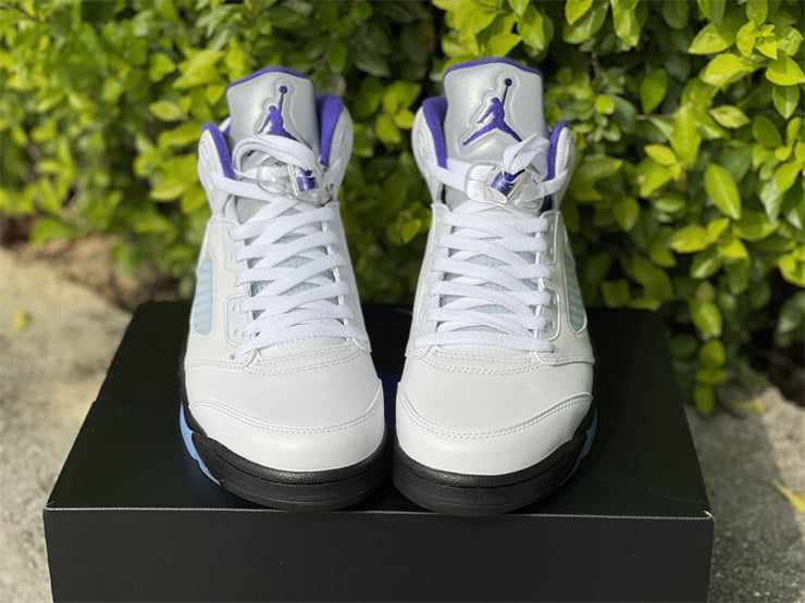 Nike Men's & Women's Premium Athletic Sneakers — Style 247 detail view