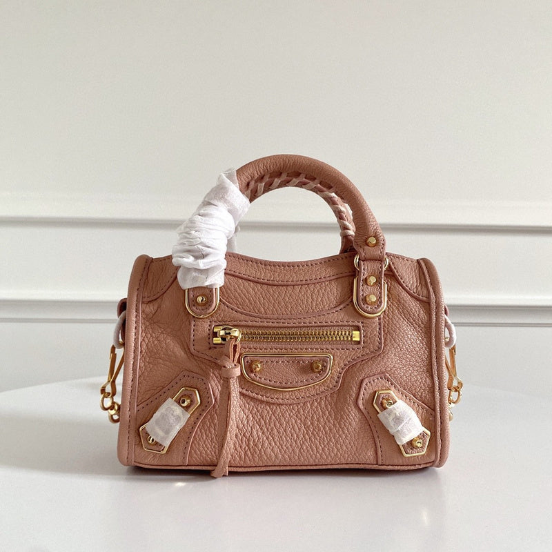 Zivas Charm Chic Craftsmanship Statement Handbag (Statement-Ready Design) – Front View
