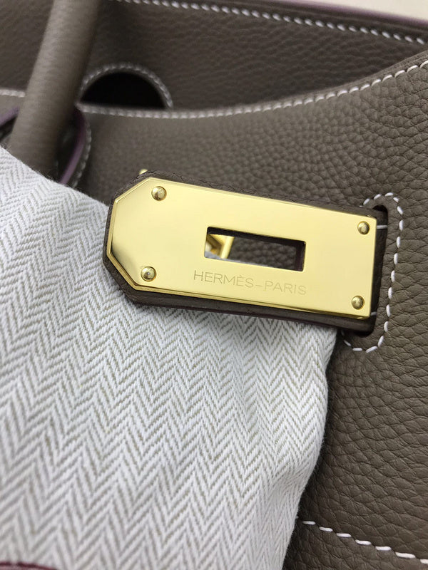 Considered handbag styled for everyday wear