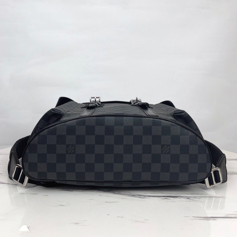 Styled lifestyle shot of refined polished women's handbag – women's statement bag
