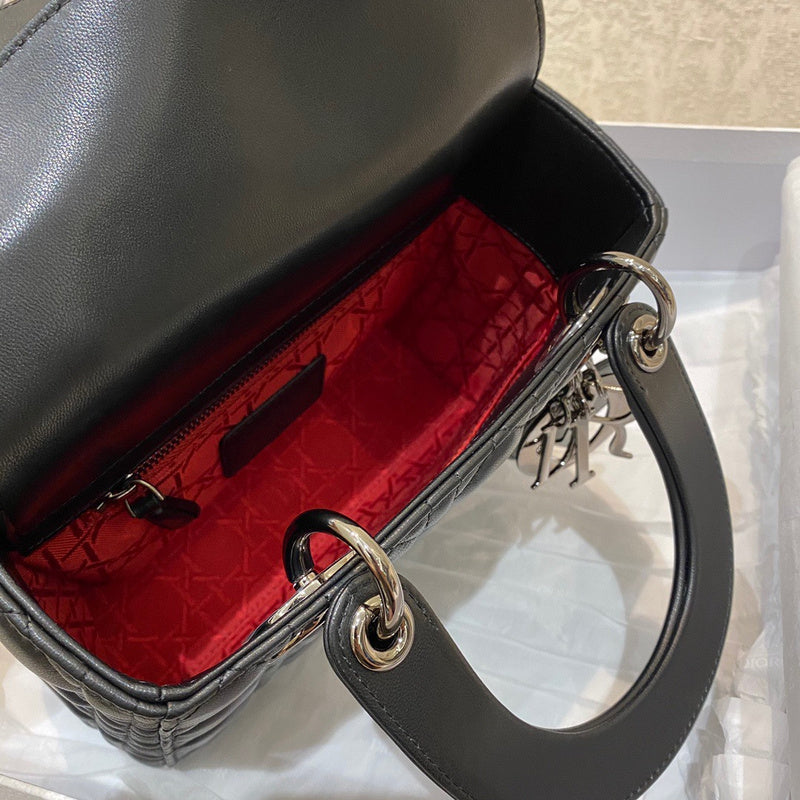 Styled lifestyle shot of everyday-luxe classic women's handbag – women's premium purse