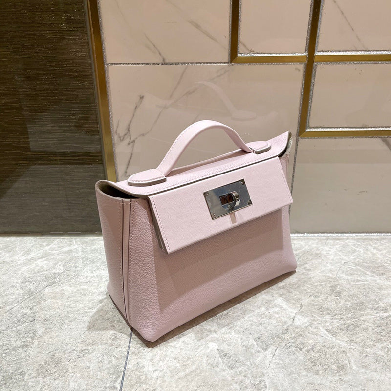 Poised handbag styled for everyday wear