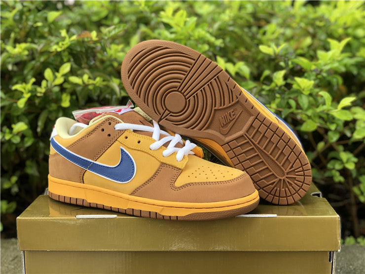 Nike Men's & Women's Iconic Street Trainers — Style 191 side view