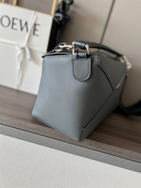 Ziva's Charm handbag – back view (36.5cm*19cm*23cm)