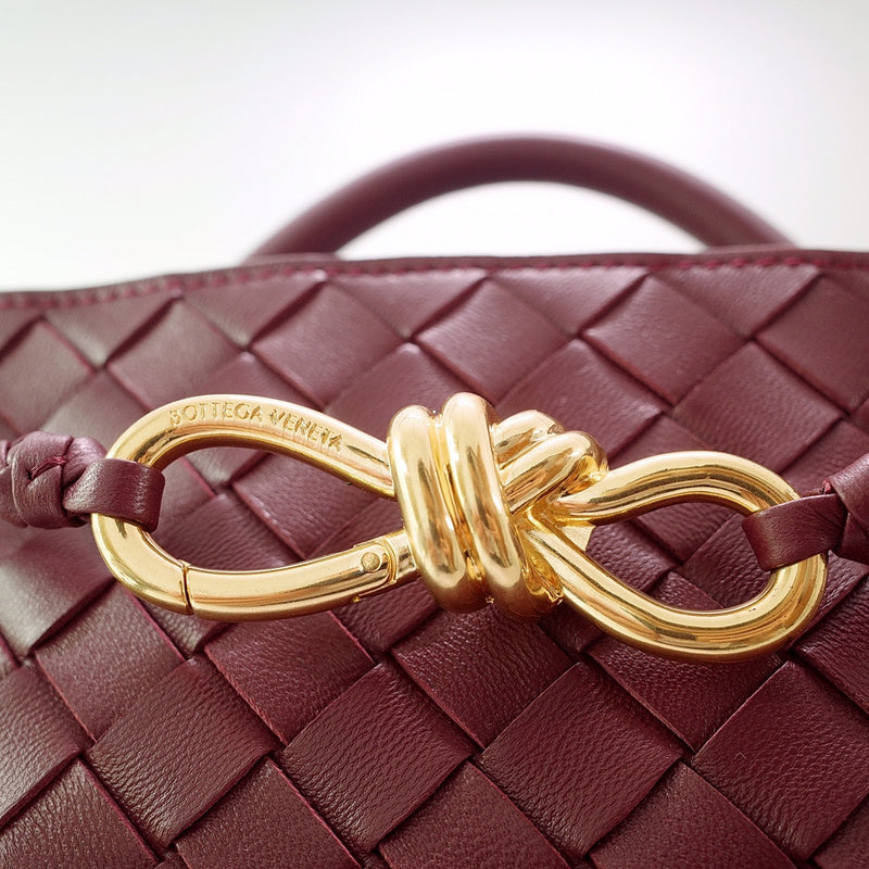Elegant Premium PU Leather Handbag - Versatile Everyday Design | Women's Everyday Carry Handbag #1564 - texture close-up (image 9) of designer-inspired handbag