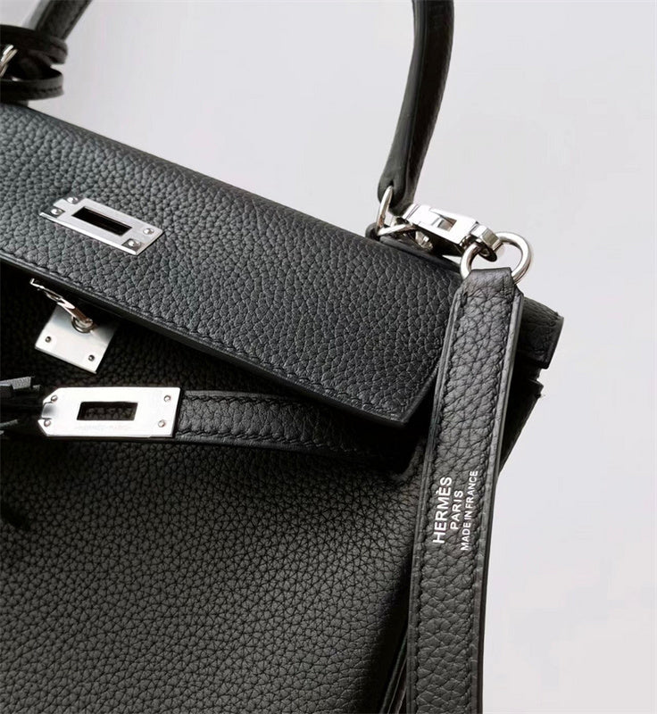Close-up detail of crisp bag design
