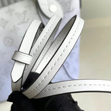 Side profile of structured sleek women's handbag – women's designer-style accessory