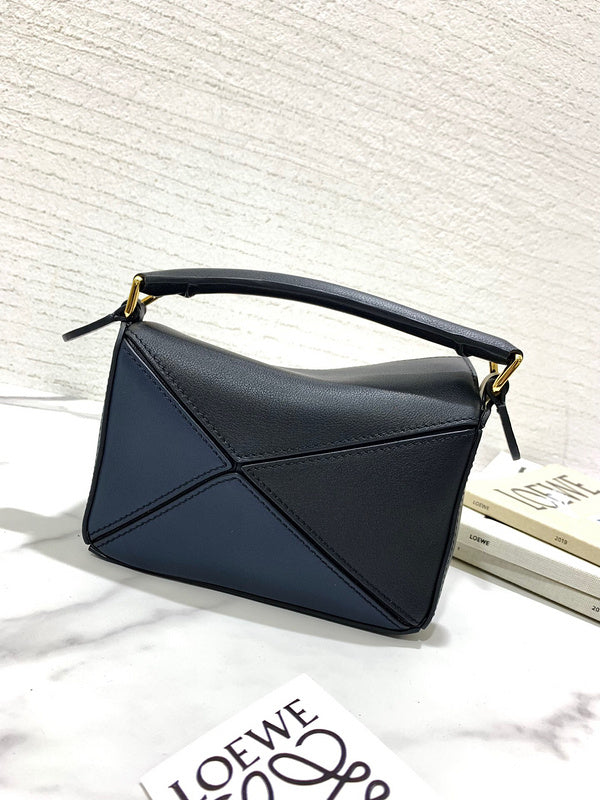 Ziva's Charm handbag – back view (18cm*12cm*7cm)