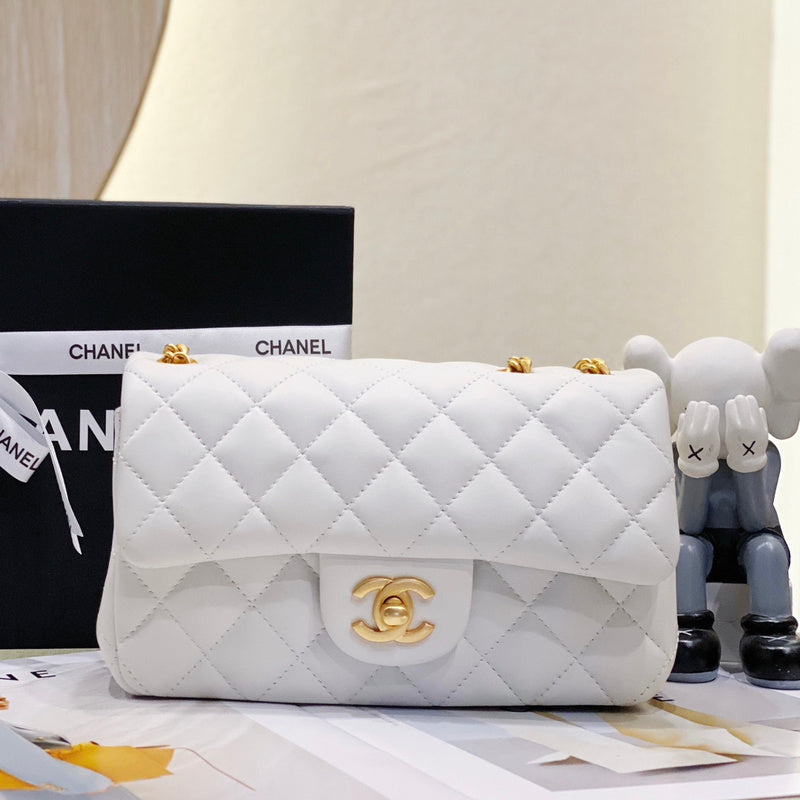 mid purse view 1