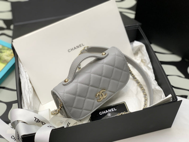  women's handbag, versatile design, view 3