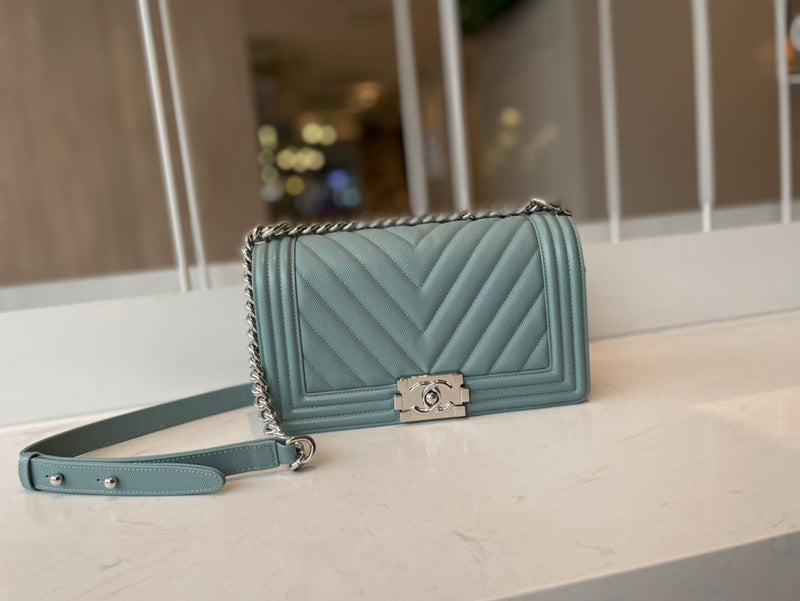  women's handbag, versatile design, view 9