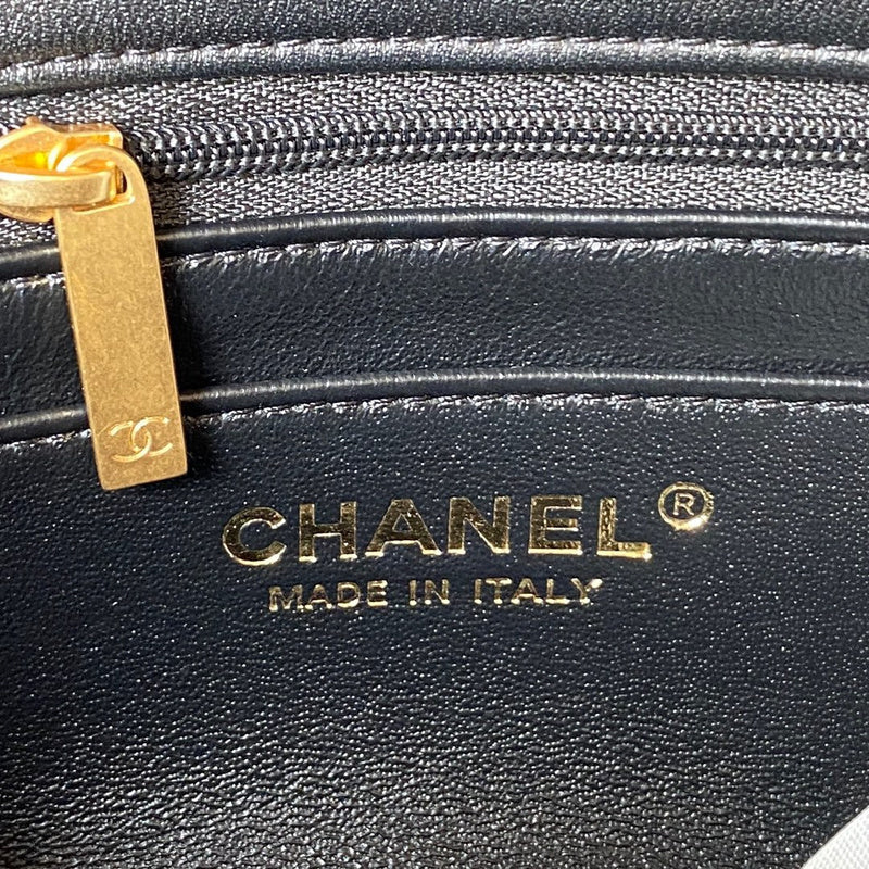  women's handbag, mid design, view 8