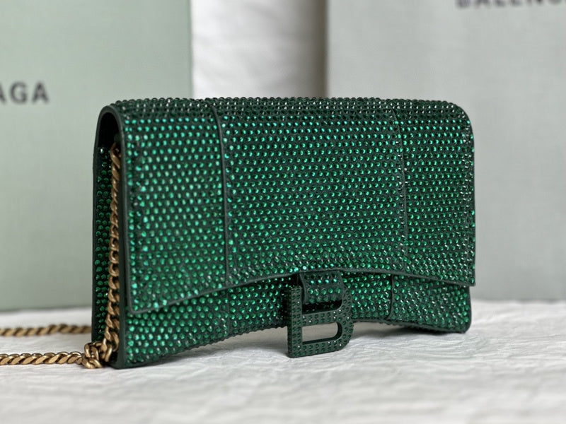 Zivas Charm Refined Structure Statement Handbag (Everyday Luxury Essential) – Back View