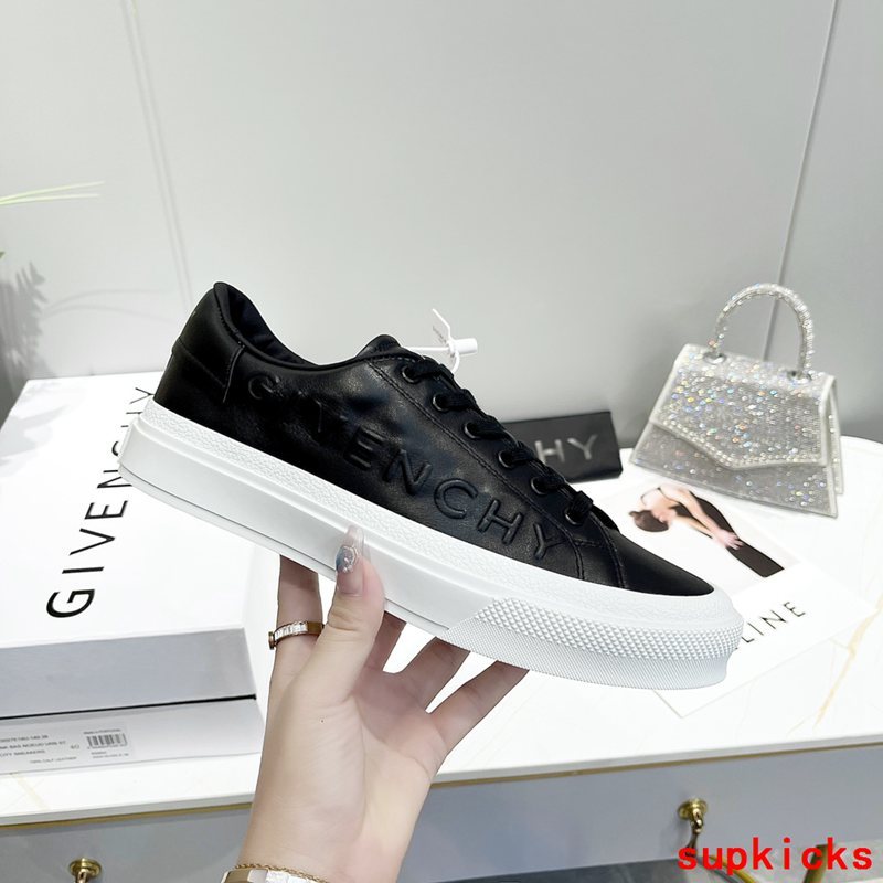 Givenchy shoes Style 062 - top view showing design