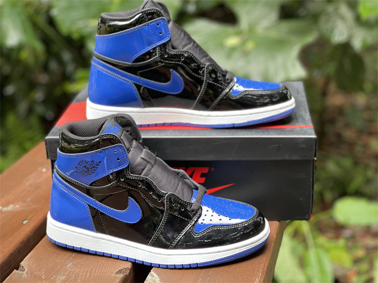 Nike Men's & Women's Premium Designer Sneakers — Style 262 detail view