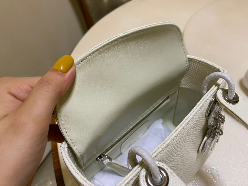 Side profile of everyday-luxe structured women's handbag – women's everyday handbag