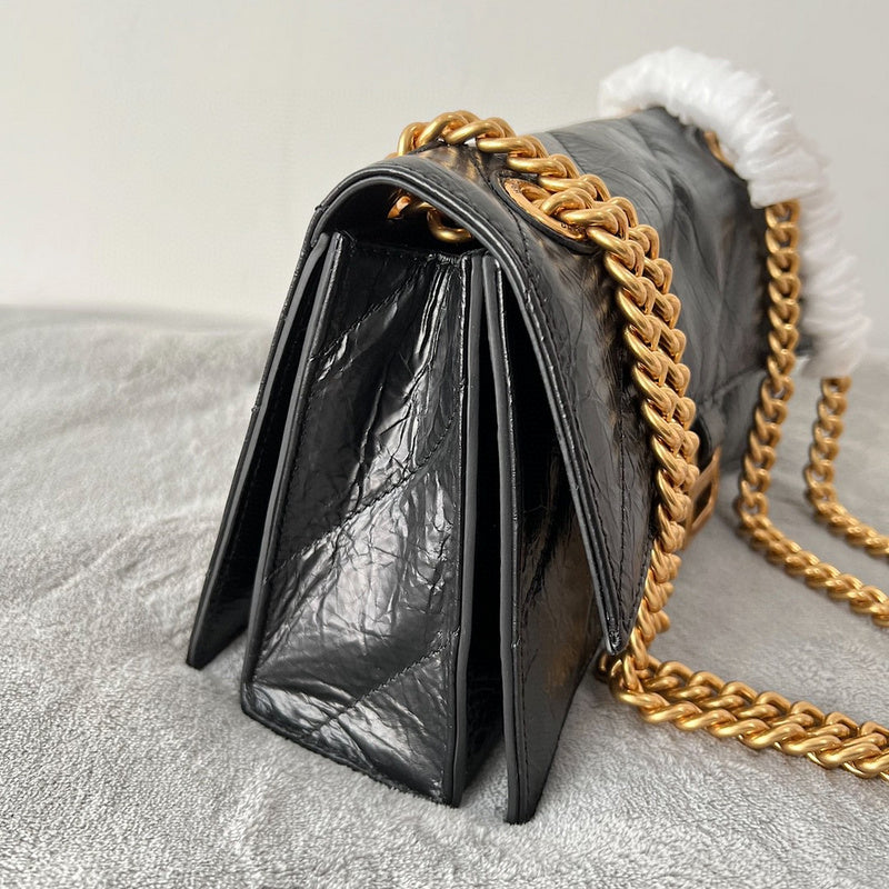 Zivas Charm Modern Edge Statement Handbag (Elevated Daily Companion) – Interior View