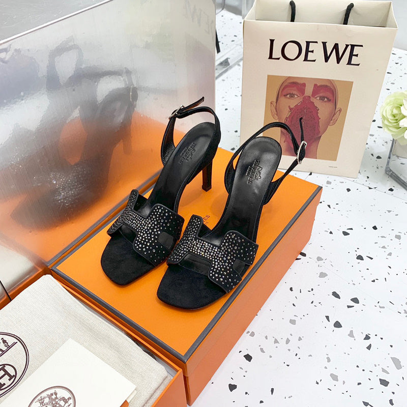 Hermes sandals Style 139 - sole and craftsmanship detail