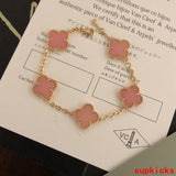 Full view of Van Cleef & Arpels unisex jewelry piece