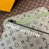  tailored shopper bag detail view showing craftsmanship 8