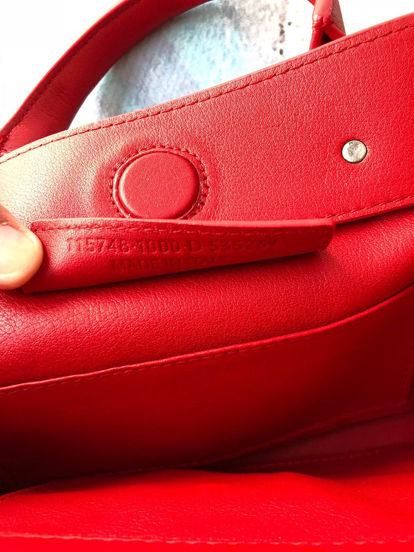 Understated Faux Leather Handbag - Chic Everyday Appeal | Women's Luxury Handbag #978 - alternate angle view (image 8) of designer-inspired handbag