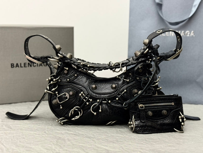 Zivas Charm Everyday Sophistication Statement Handbag (Polished Everyday Piece) – Lifestyle Shot