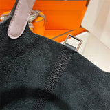  everyday bag close-up of hardware and finish 83