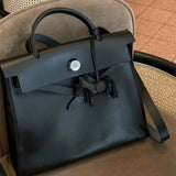  modern shopper bag styled with outfit 12