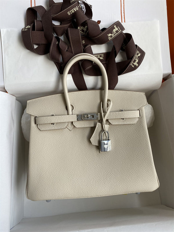 Minimalist bag shown from front angle