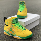 Nike Men's & Women's Designer Lifestyle Shoes — Style 032 detail view