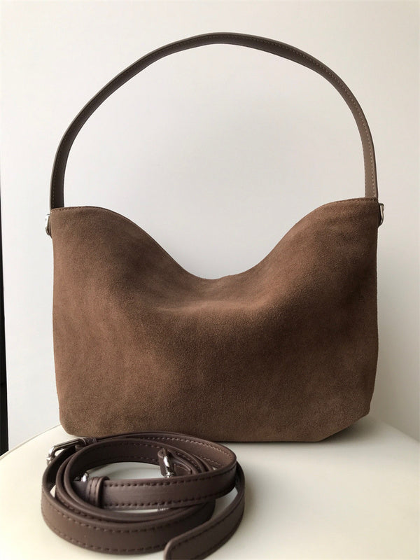 Ziva's Charm handbag – angled view (36cm*26cm*14cm)