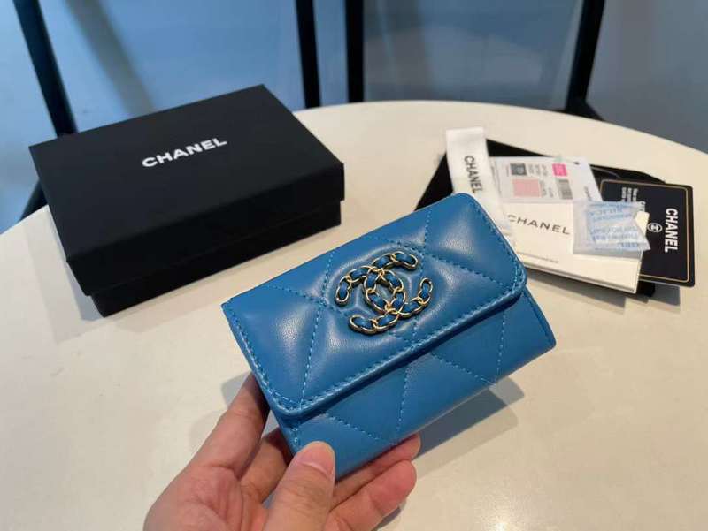 Zivas Charm Chic Craftsmanship Everyday Handbag (Statement-Ready Design) – Interior View