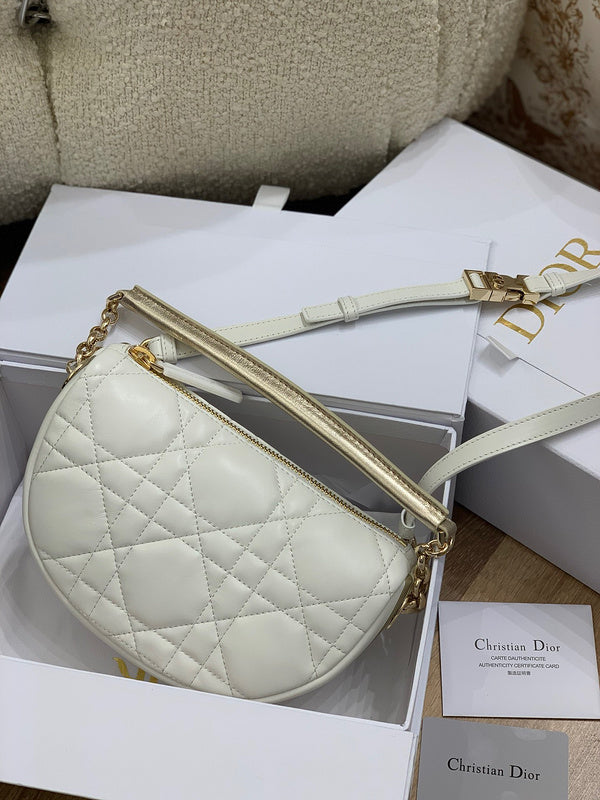 Close-up detail of structured premium women's handbag – women's luxury handbag