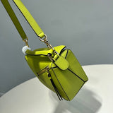 Ziva's Charm handbag – product shot (24cm*16.5cm*10.5cm)