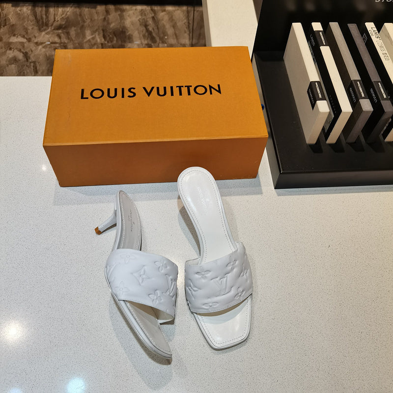Louis Vuitton shoes Style 229 - close-up of bold signature style