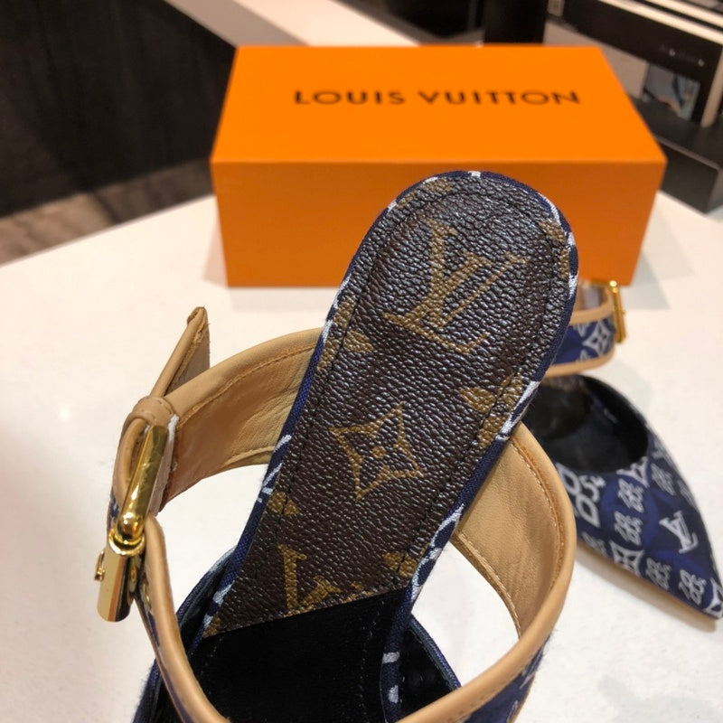 Louis Vuitton Camel Platform Heels - Heel Detail View