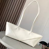 Ziva's Charm handbag – close-up view (39cm*12.3cm*12.5cm)