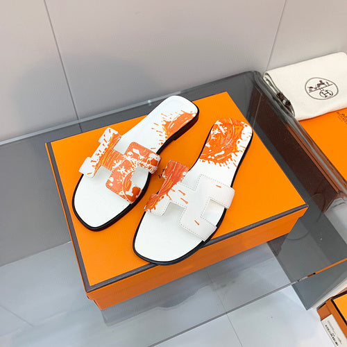 Hermes sandals Style 194 - texture and material detail