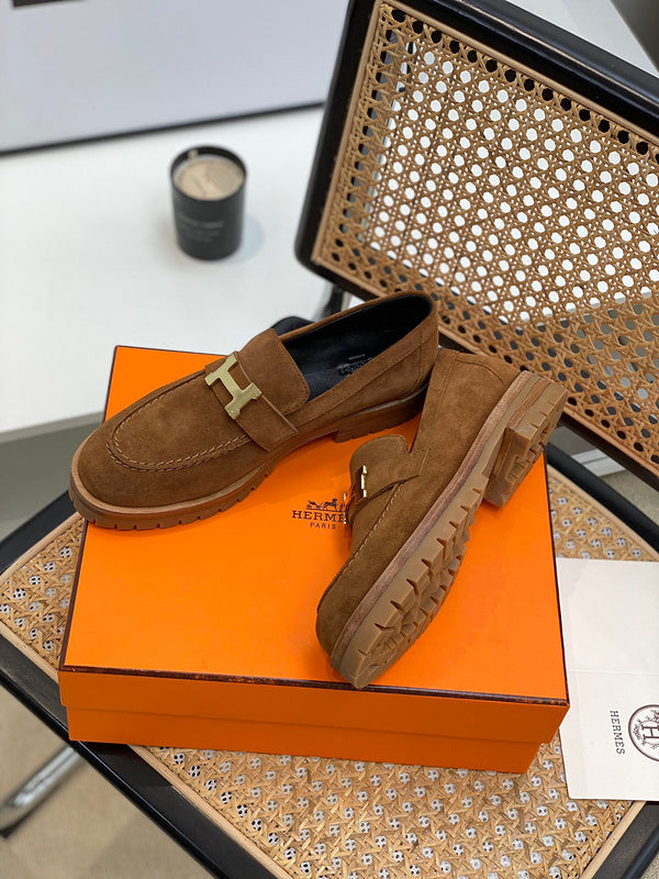 Hermes shoes Style 252 - sole and craftsmanship detail