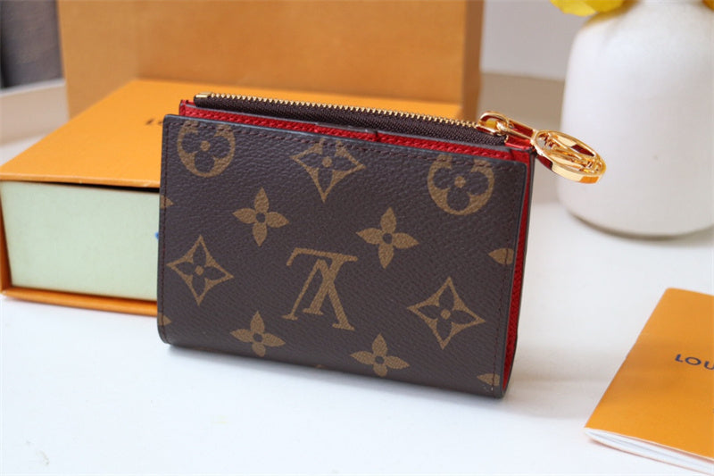  Graceful shoulder bag front view 13