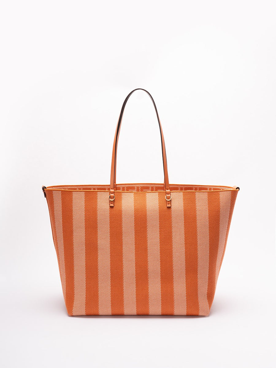 Fendi premium totes detail and craftsmanship close-up