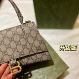Ziva's Charm handbag – close-up view (one versatile size)