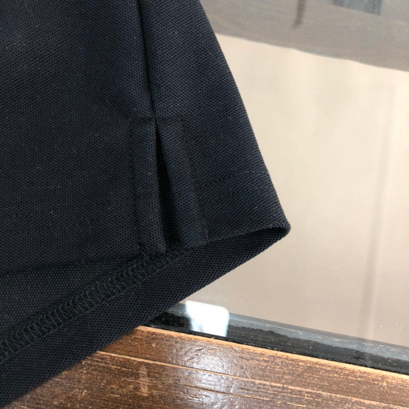 Side profile of Louis Vuitton cotton t-shirt with everyday silhouette
