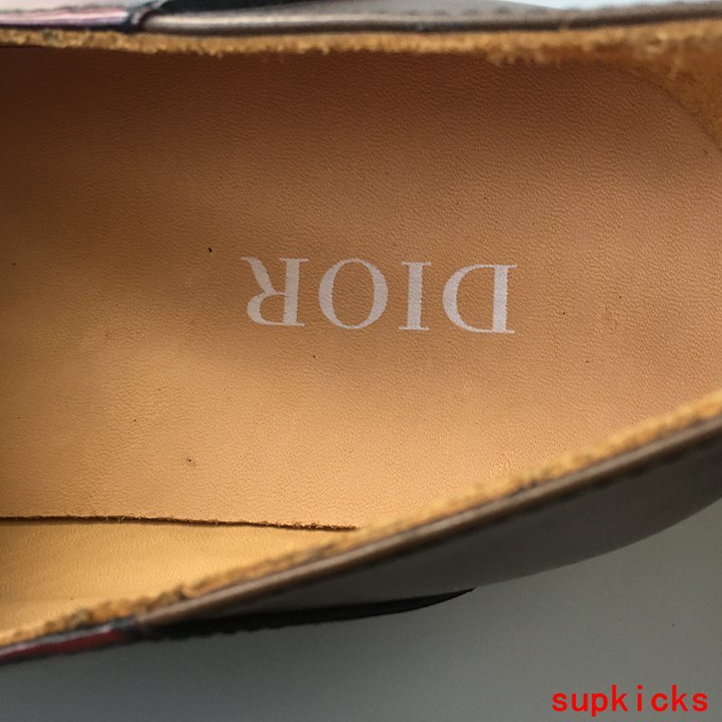 Dior shoes Style 047 - full pair display