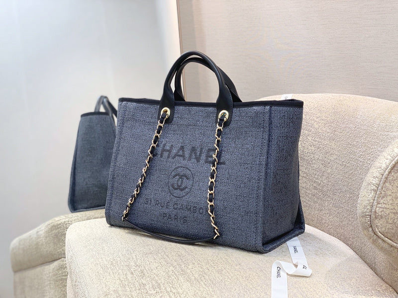  women's handbag, versatile design, view 4